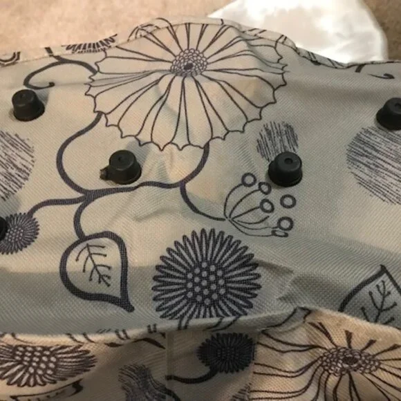 NEW Picnic Time Collapsible Basket. Insulated. Folding Aluminum Handles - Picture 3 of 4